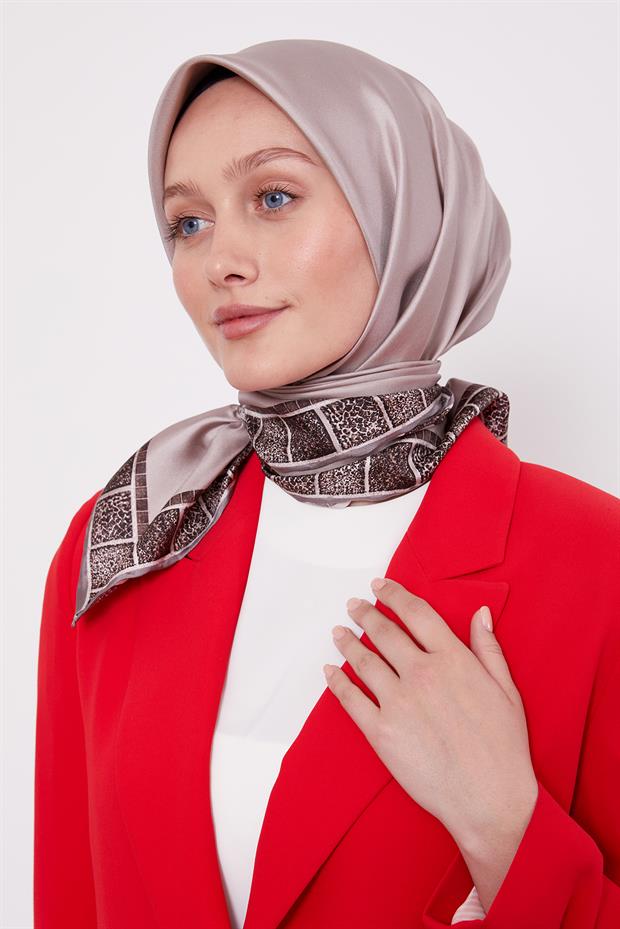 Sütlü Kahve Kenar Leopar Twill İpek Eşarp