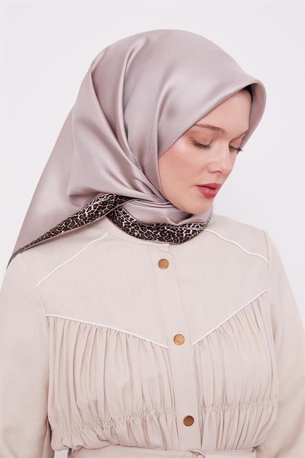 Sütlü Kahve Şerit Leopar Desen Twill İpek Eşarp