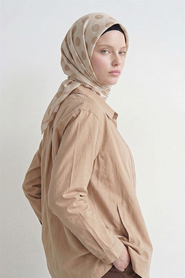 Sütlü Kahve Puantiyeli Twill İpek Eşarp