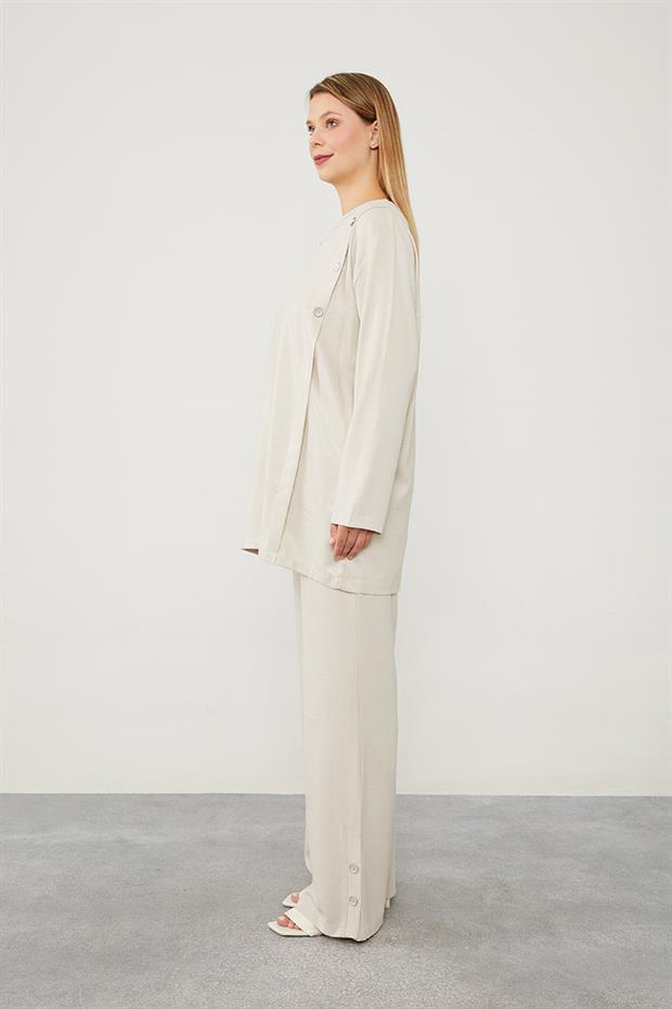 Taş Düğme Detaylı Bisiklet Yaka İkili Takım