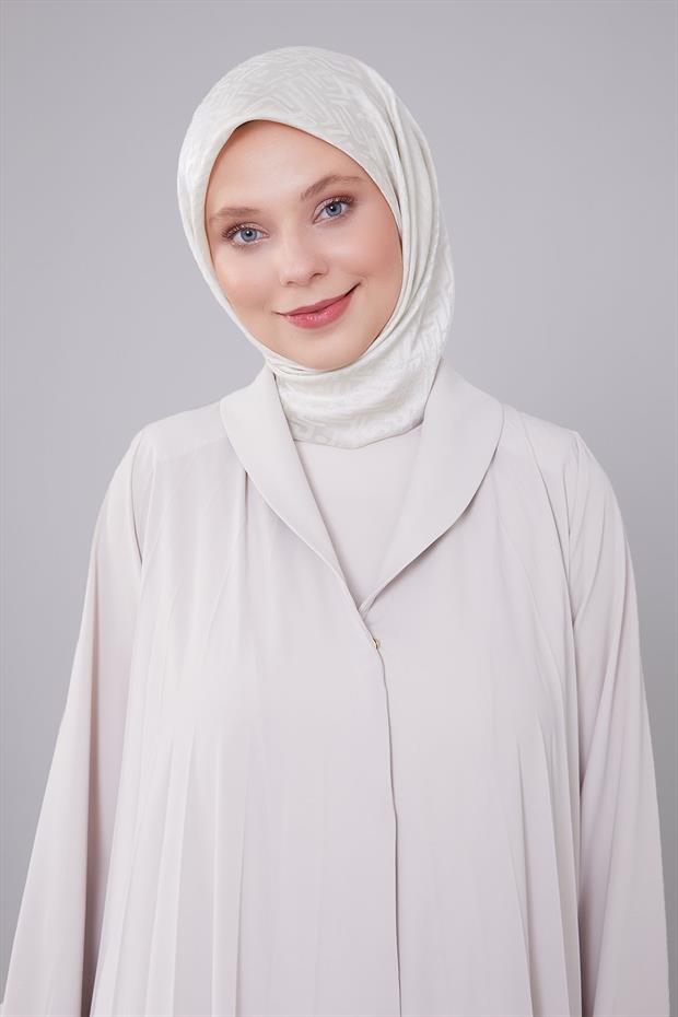 Taş Yaka Detaylı Ferace