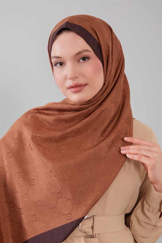 Toprak Petek İşlemeli Monogram Şal