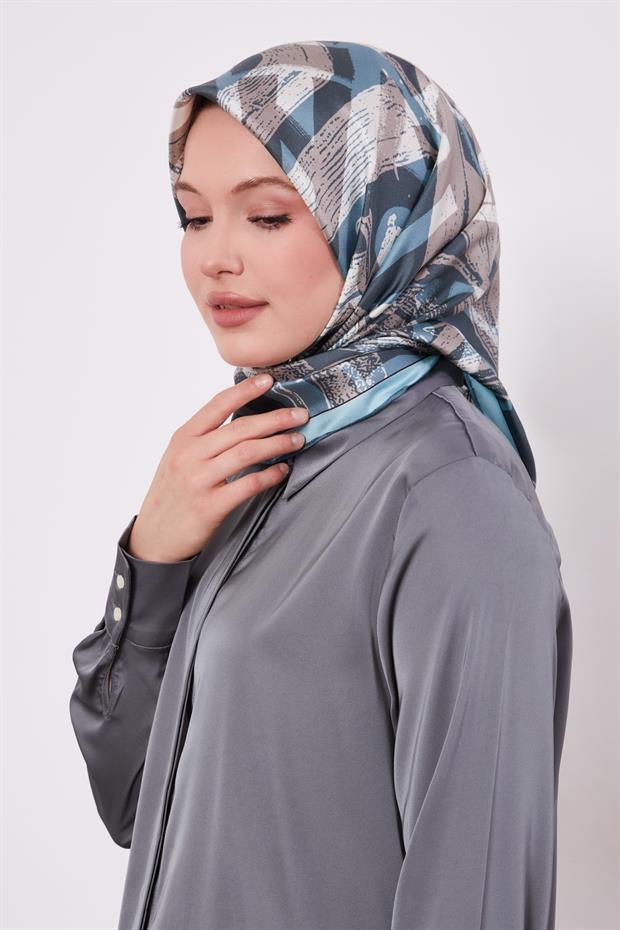 Turkuaz Harf Baskılı Twill İpek Eşarp