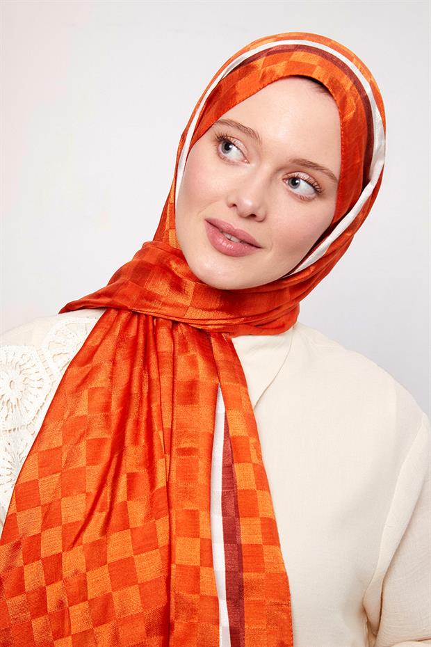 Turuncu Çizgili Dama Desen Monogram Şal