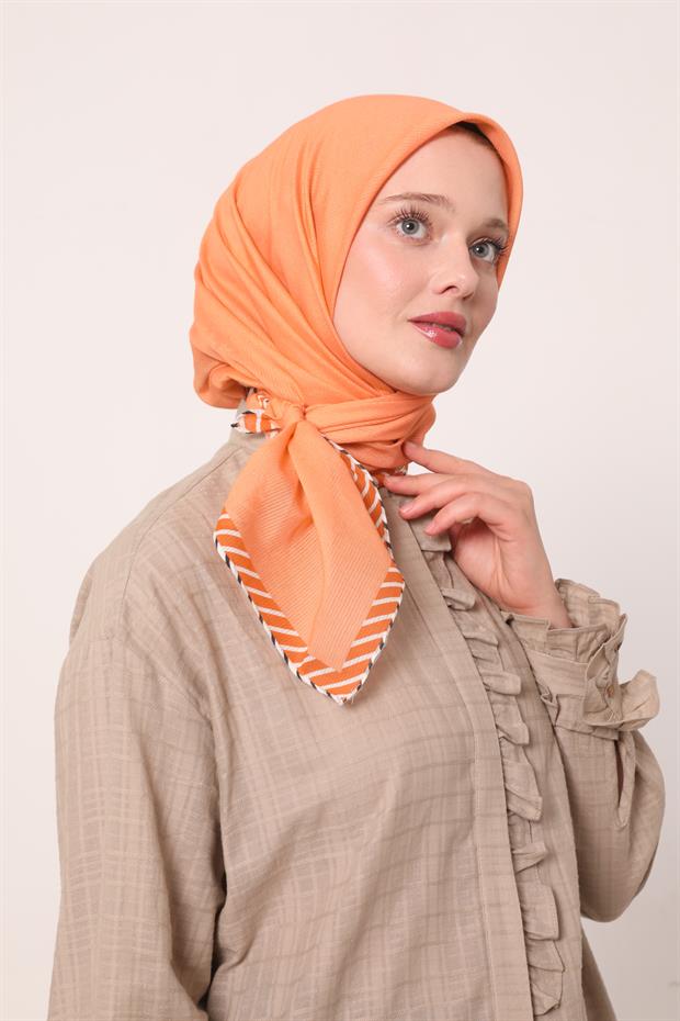 Turuncu Çizgili Pamuk Eşarp