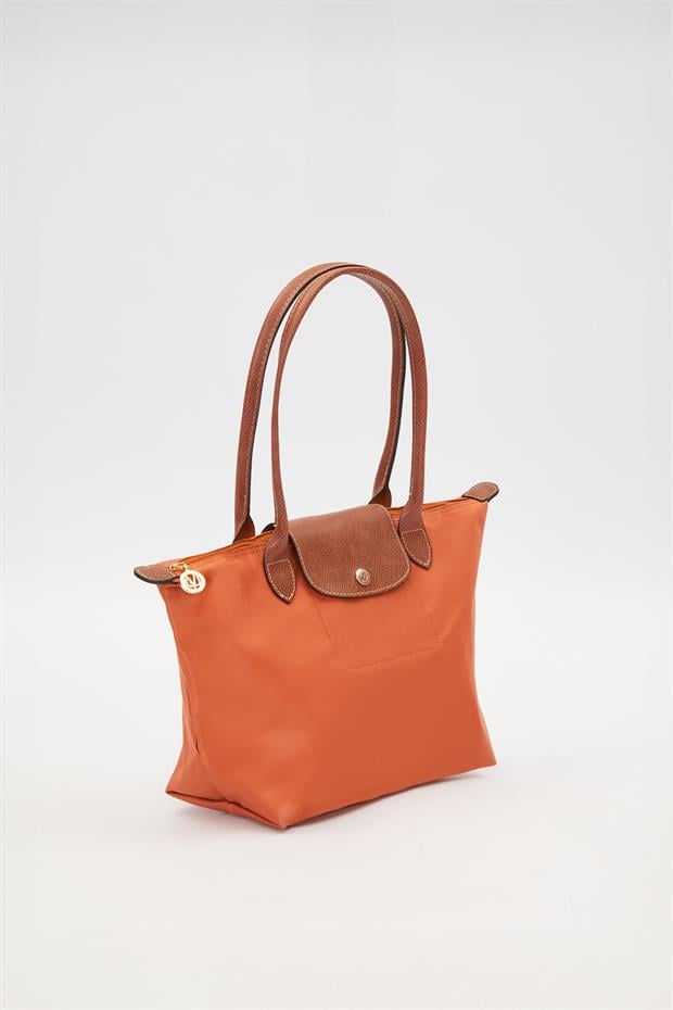 Turuncu Deri Kapaklı Uzun Askılı Omuz Çantası