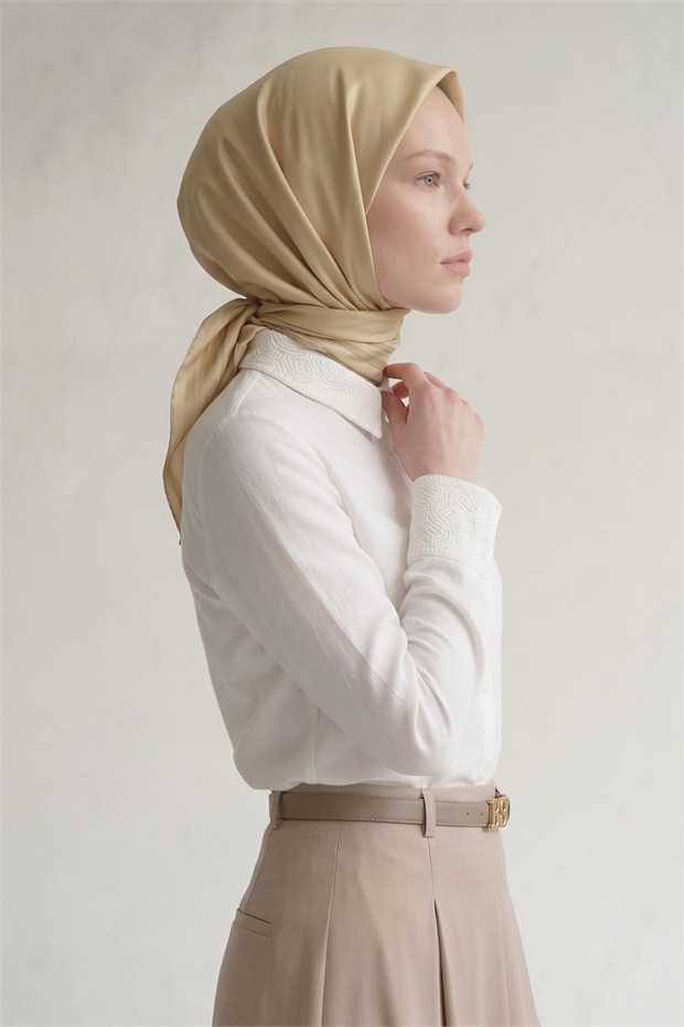 Üç Çizgi Detaylı Twill İpek Eşarp Gold