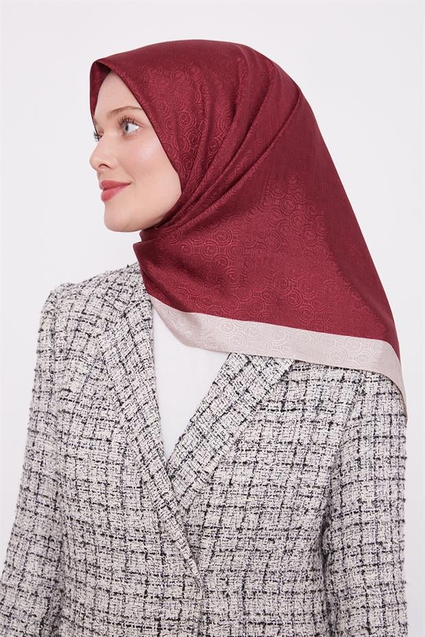 Vişne Halka Desen Monogram Eşarp