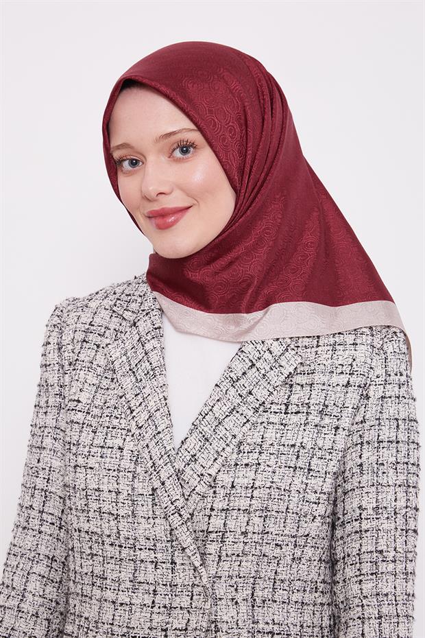 Vişne Halka Desen Monogram Eşarp