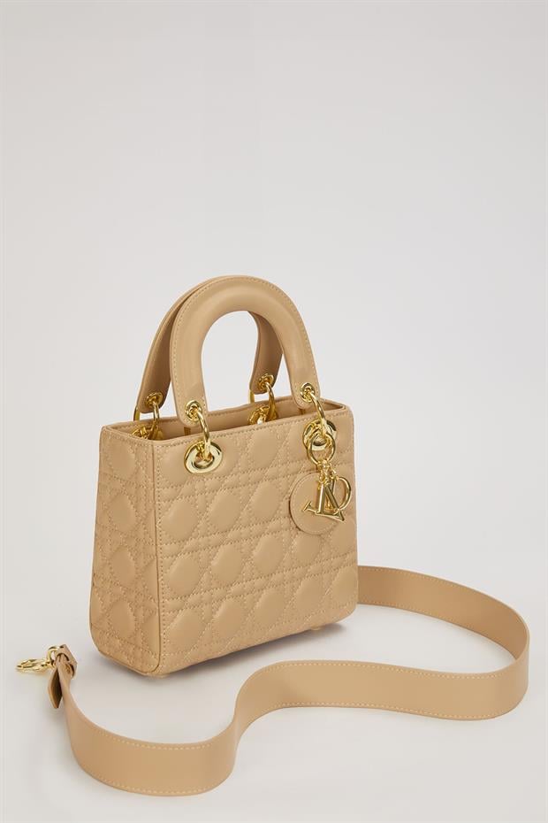 Vizon Anahtarlıklı Kapitone El Çantası