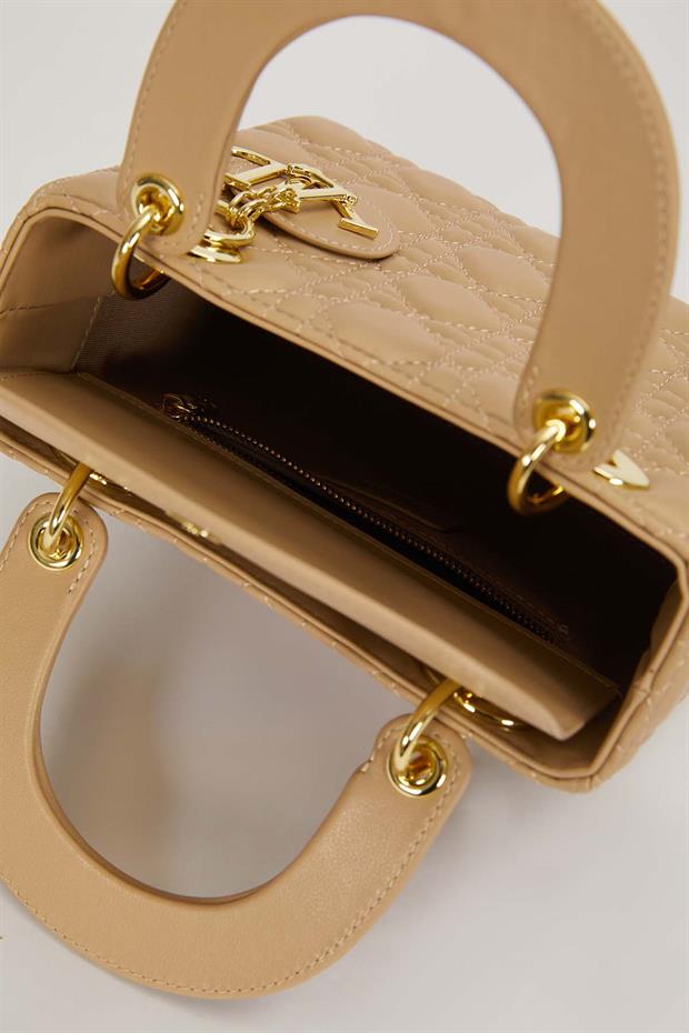 Vizon Anahtarlıklı Kapitone El Çantası