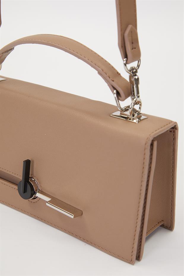 Vizon Çevirmeli Kilitli Omuz Çantası