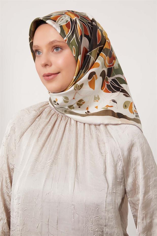 Vizon Karışık Çiçek Desen Twill İpek Eşarp