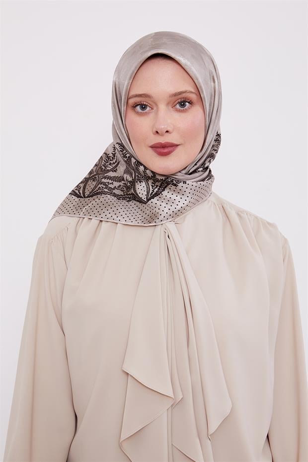 Vizon Kenar Benekli Twill İpek Eşarp