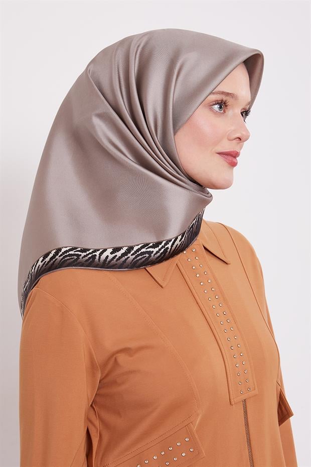 Vizon Kenar Leopar Desen Twill İpek Eşarp