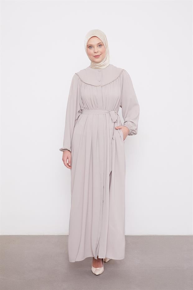 Vizon Omuz Ponpon Yaka Detaylı Ferace