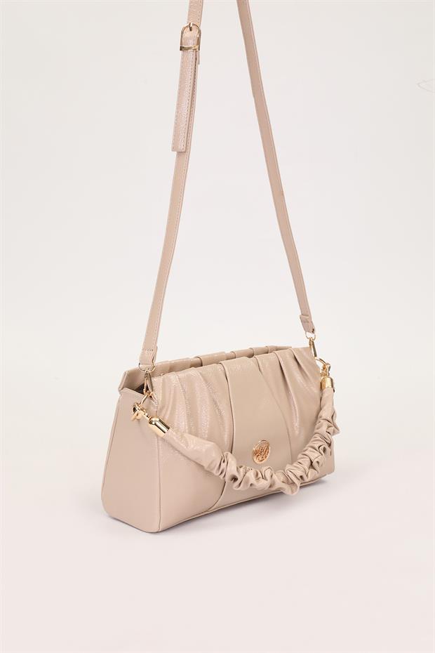 Vizon Rugan Büzgü Detaylı El Çantası