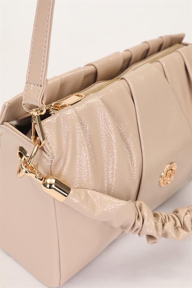 Vizon Rugan Büzgü Detaylı El Çantası