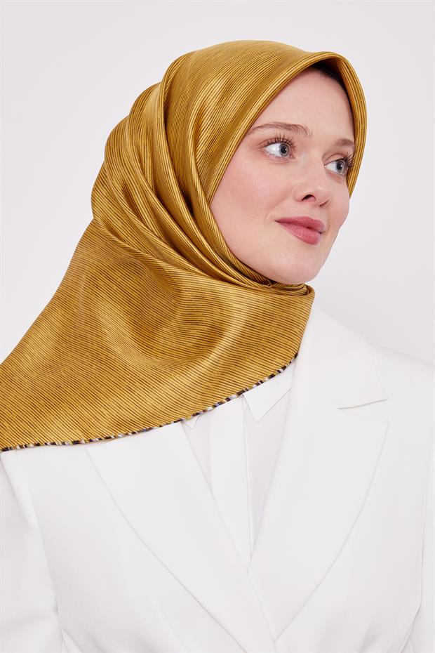Yağ Yeşili Çizgili Twill İpek Eşarp