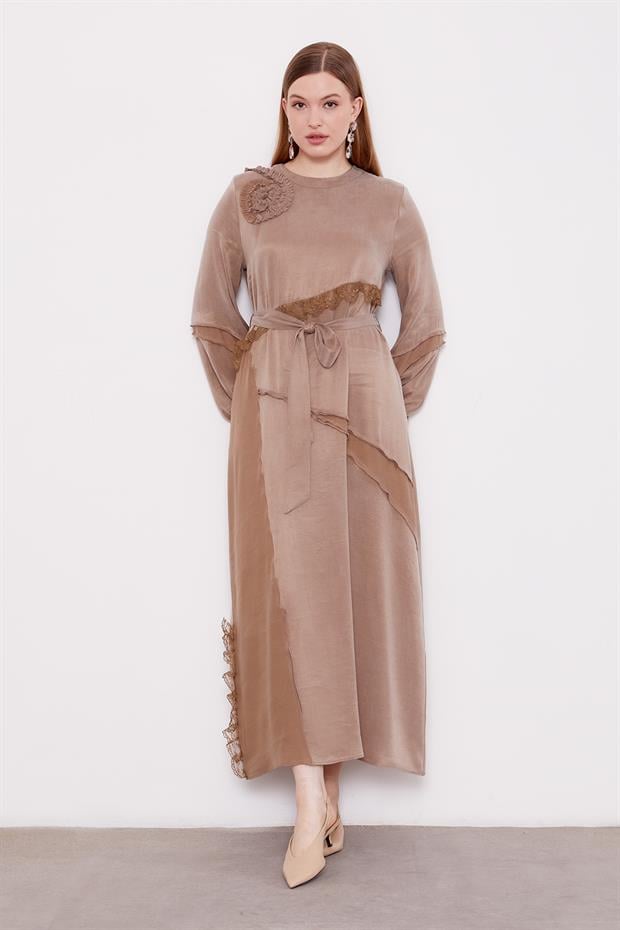 Yağ Yeşili Dantel Şeritli Cupra Elbise