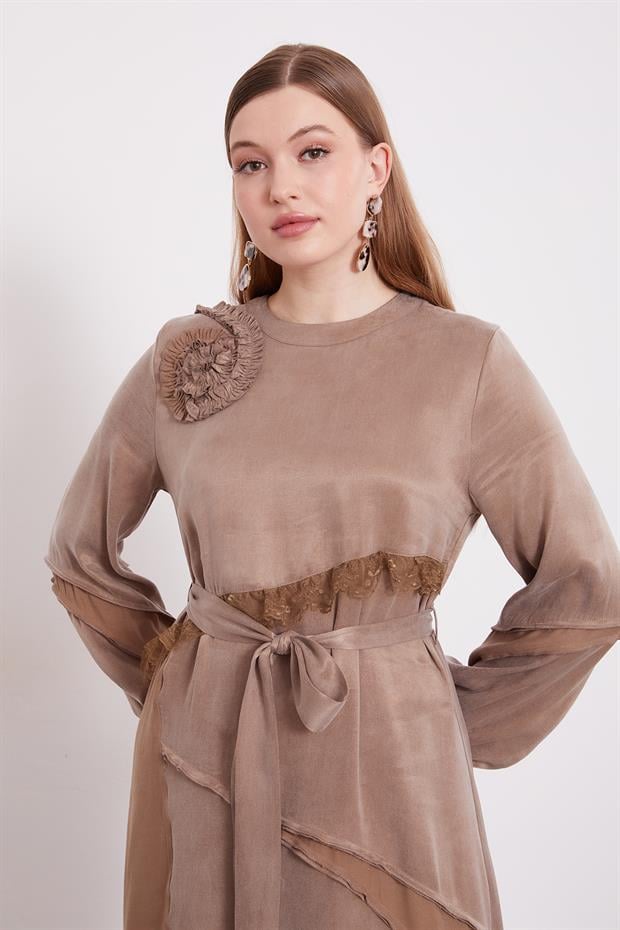 Yağ Yeşili Dantel Şeritli Cupra Elbise