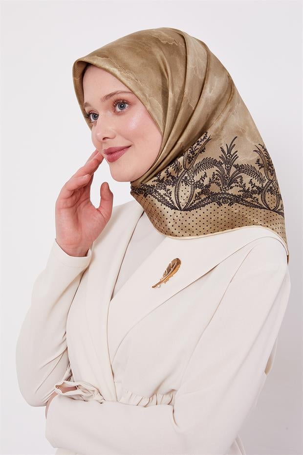 Yağ Yeşili Kenar Benekli Twill İpek Eşarp