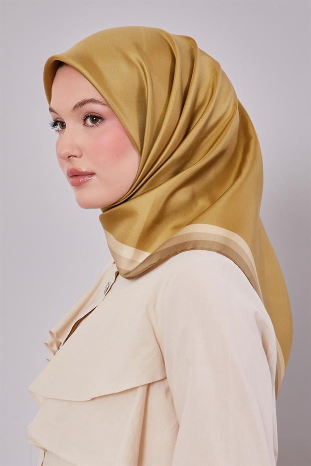 Yağ Yeşili Kenar Bordürlü Twill İpek Eşarp