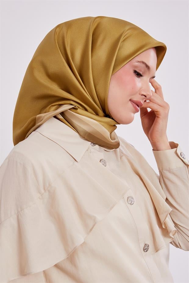 Yağ Yeşili Kenar Bordürlü Twill İpek Eşarp