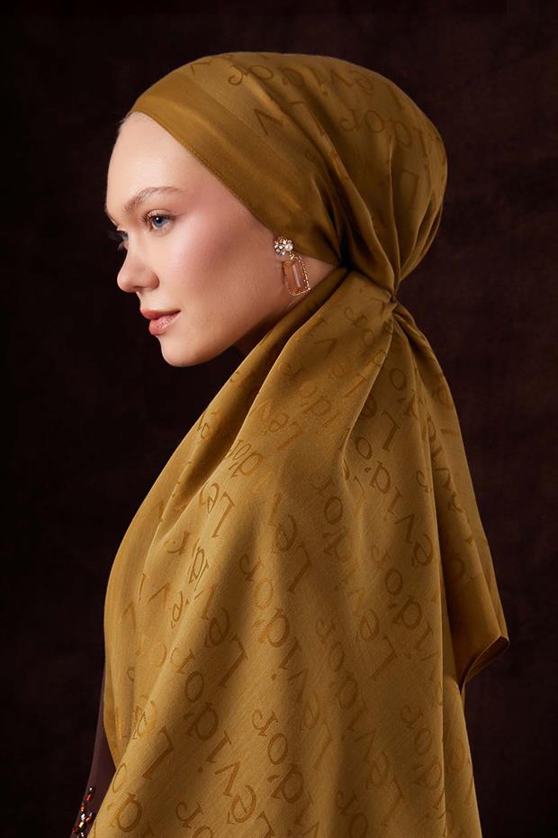 Yağ Yeşili Yazı Baskılı Naia Jakar Şal