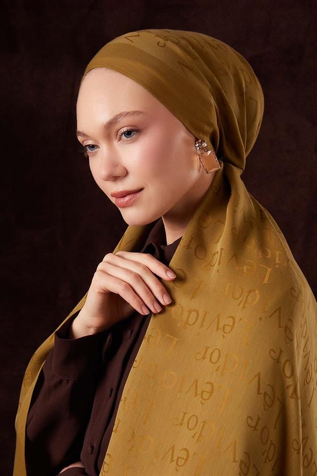 Yağ Yeşili Yazı Baskılı Naia Jakar Şal