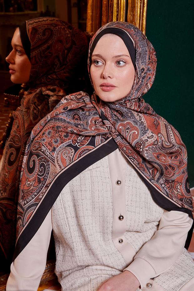 Yavruağzı Etnik Desen Royal Şal