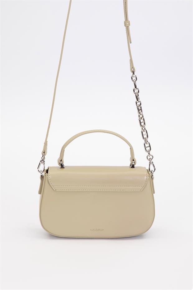 Yeşil Aksesuar Kapaklı Omuz Çantası