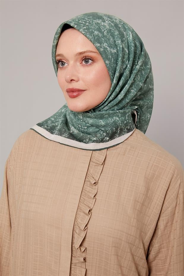 Yeşil Batik Desen Pamuk Eşarp