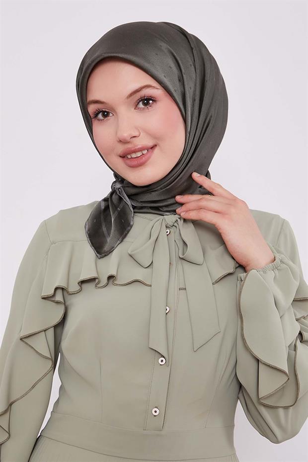 Yeşil Benek Desen Monogram İpek Eşarp