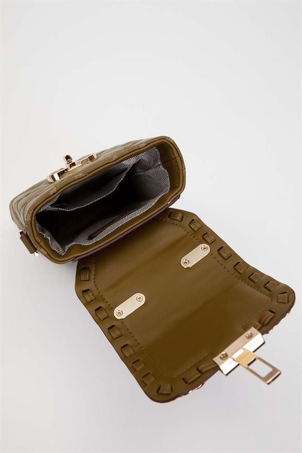 Yeşil Dikdörtgen Form El Çantası