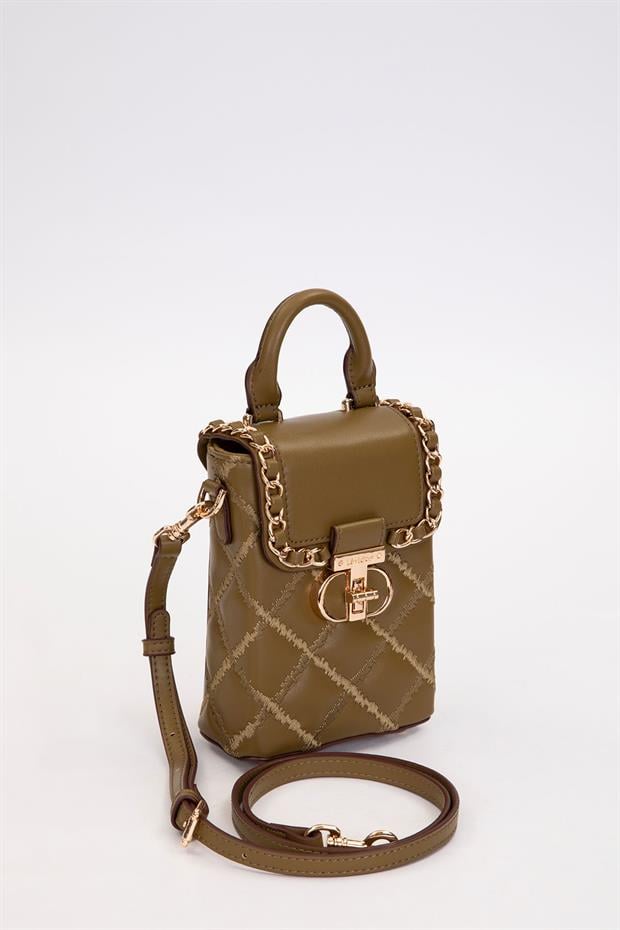 Yeşil Dikdörtgen Form El Çantası