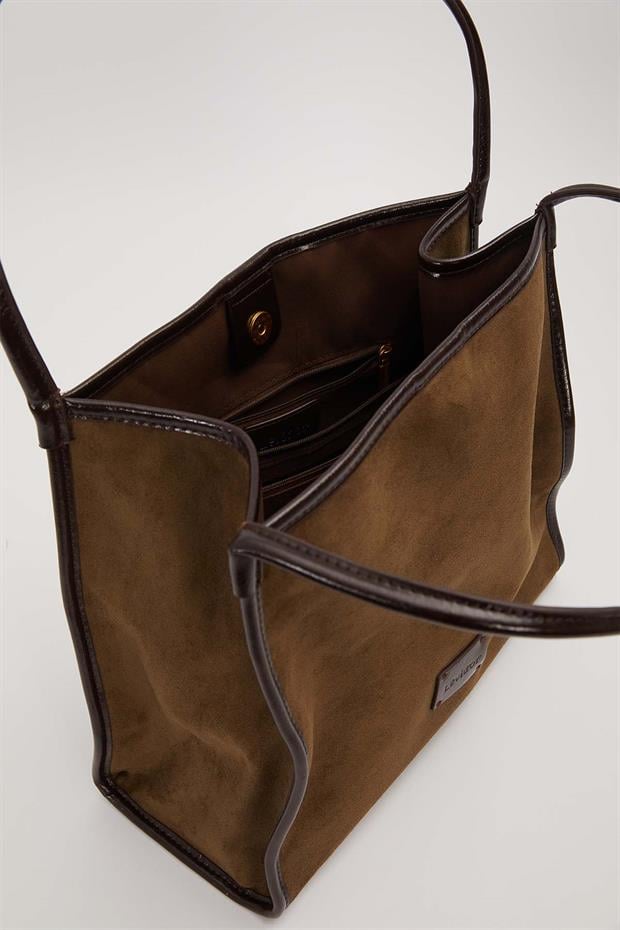 Yeşil Dikdörtgen Form Geniş Omuz Çantası