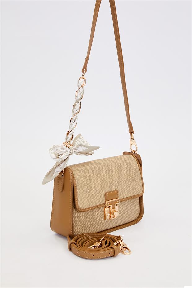 Yeşil Fular Bağlama Detaylı Omuz Çantası