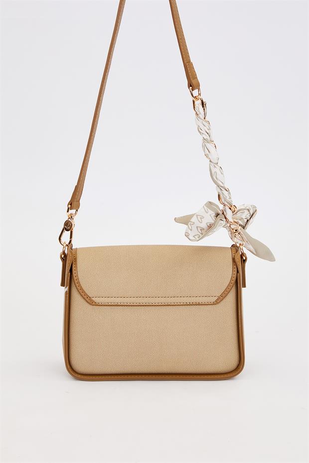 Yeşil Fular Bağlama Detaylı Omuz Çantası