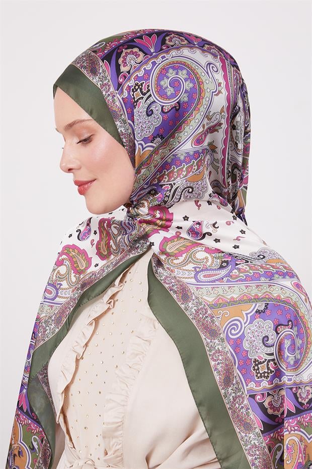 Yeşil Karışık Desenal Hint İpeği Şal