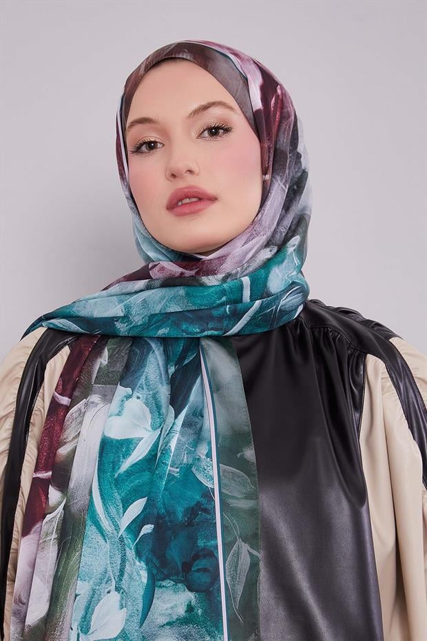 Yeşil Karışık Yaprak Desen Hint İpeği Şal