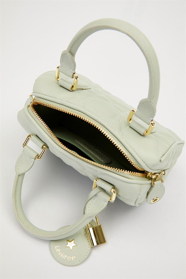 Yeşil Kilit Aksesuar Detaylı El Çantası