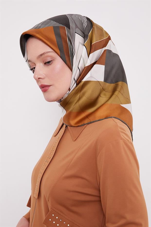 Yeşil Labirent Desen Twill İpek Eşarp