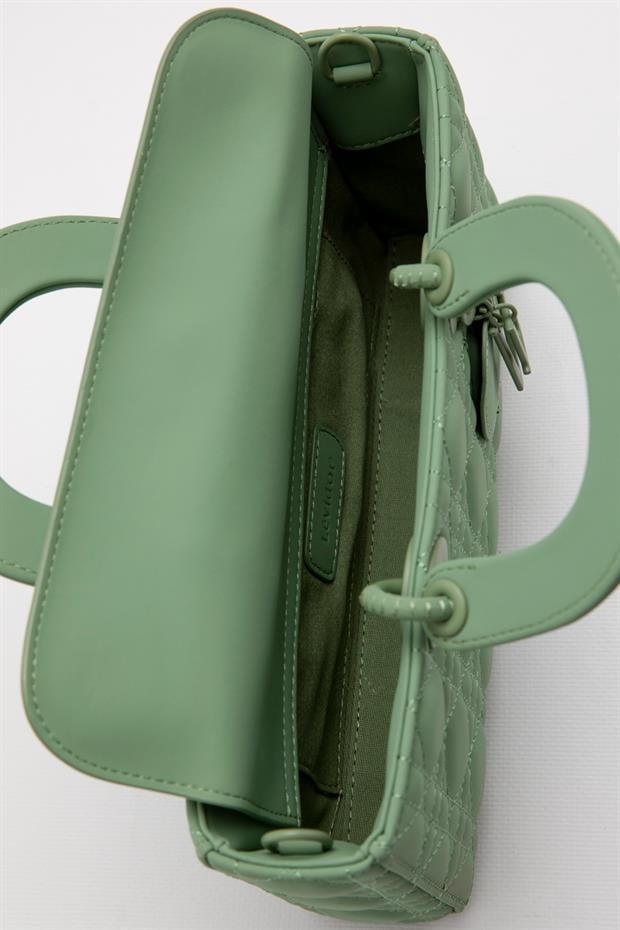 Yeşil Logo Aksesuar Zincirli Omuz Çantası