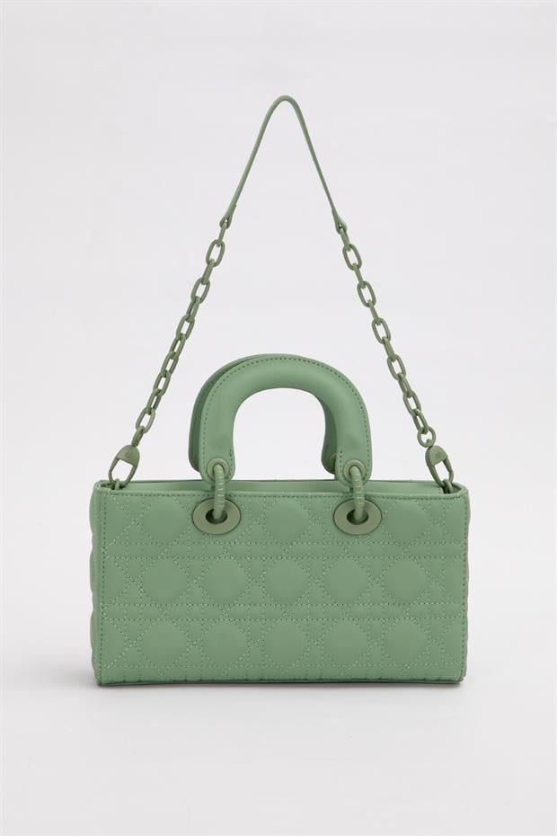 Yeşil Logo Aksesuar Zincirli Omuz Çantası