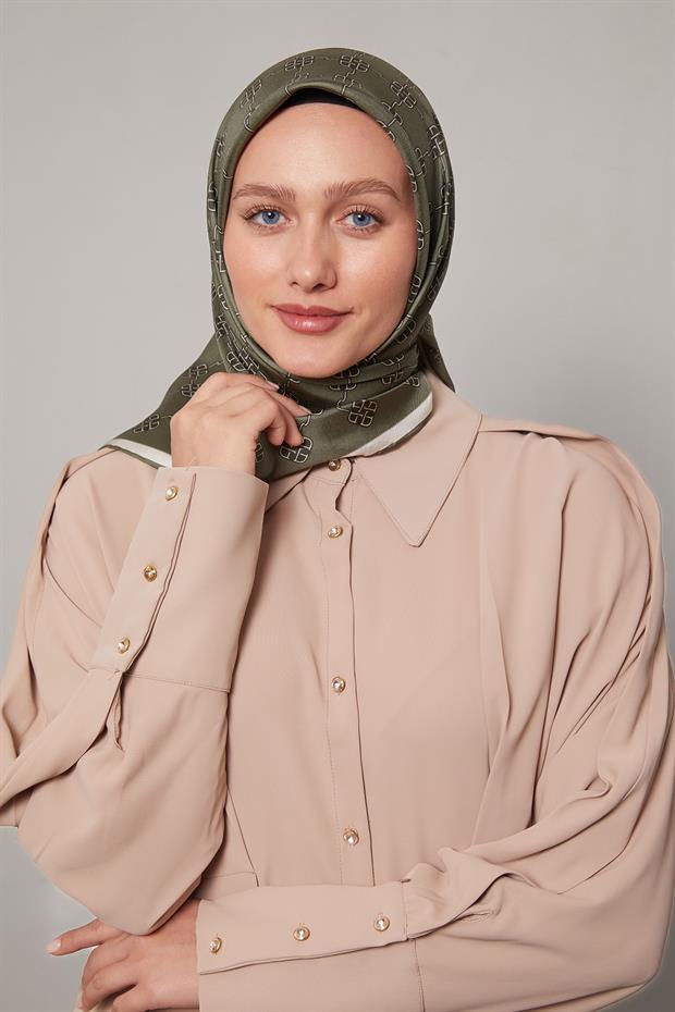 Yeşil Mini Yonca Desen Twill İpek Eşarp