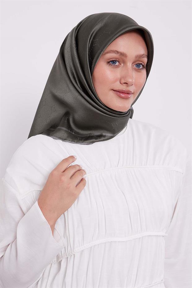 Yeşil Petek Desen Monogram İpek Eşarp