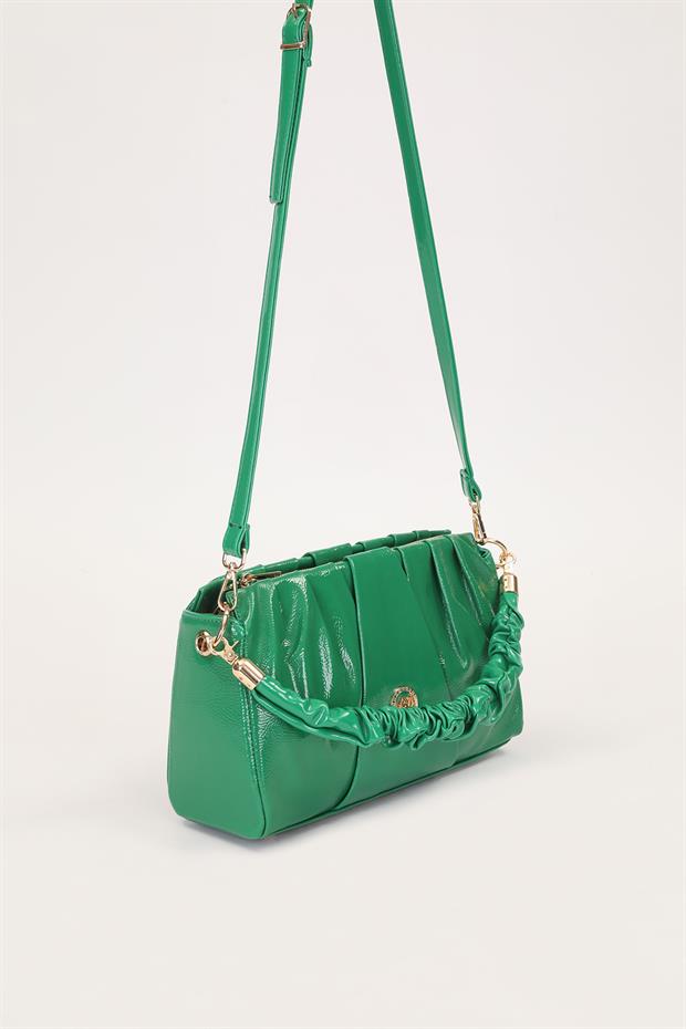 YEŞİL RUGAN Büzgü Detaylı El Çantası