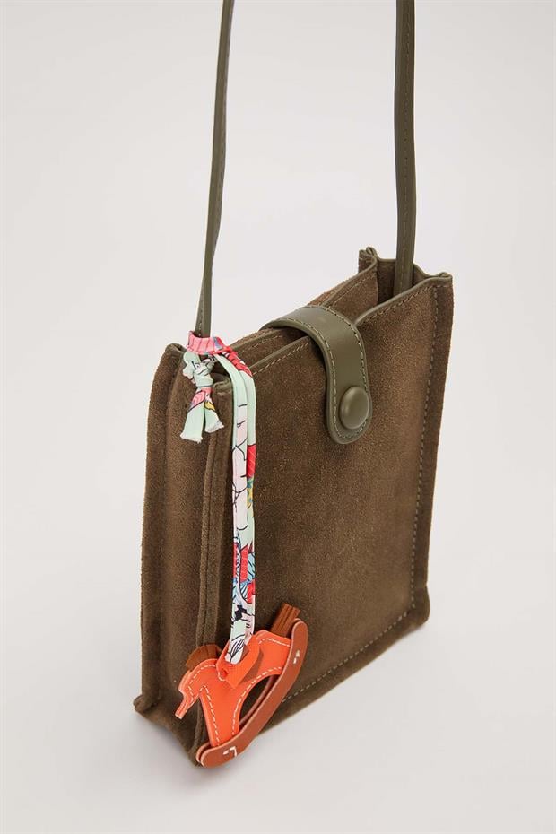 Yeşil Süet Uzun Askılı Omuz Çantası