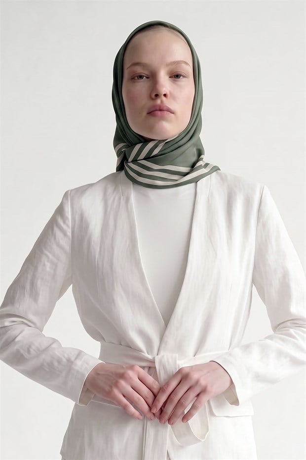 Yeşil Üç Çizgi Detaylı Twill İpek Eşarp